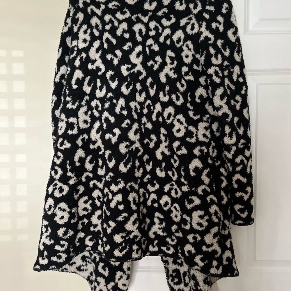 Ugg Sweater Euc - image 2